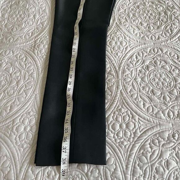 Ann Taylor straight trousers made of 100% silk lined with side zipper Size 2 - Picture 8 of 11